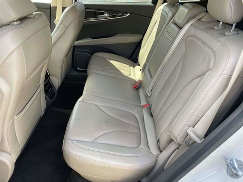 Used 2022 Lincoln Nautilus Reserve FWD image 12