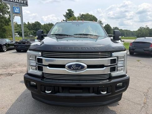 Used 2019 Ford F350 Limited w/ FX4 Off-Road Package AWD/4WD image 2