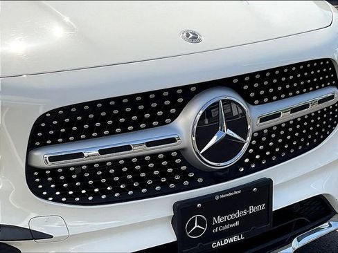 Certified 2021 Mercedes-Benz GLB 250 4MATIC image 35