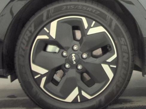 Certified 2023 Kia Niro Wave FWD image 9