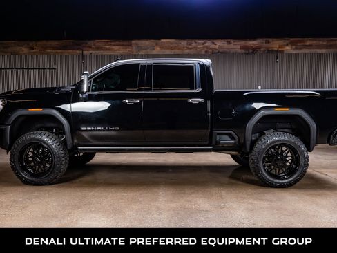 Used 2024 GMC Sierra 2500 Denali Ultimate image 6