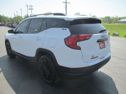Used 2020 GMC Terrain SLE w/ Driver Convenience Package image 8