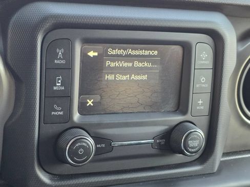 Used 2018 Jeep Wrangler Unlimited Sport S AWD/4WD image 41