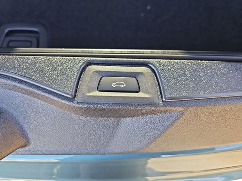 New 2026 BMW X5 xDrive40i w/ Climate Comfort Package image 13