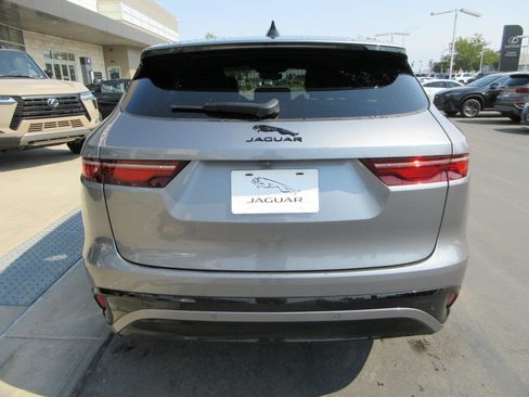 Used 2024 Jaguar F-PACE R-Dynamic S AWD/4WD image 8