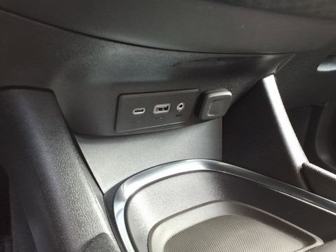 Used 2025 Chevrolet Malibu LT FWD image 30