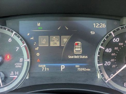 Used 2022 Toyota Highlander XLE image 11