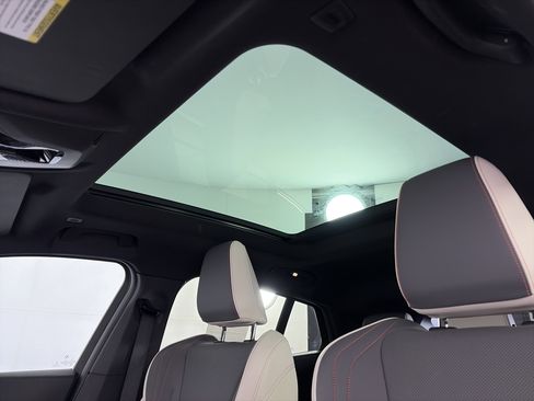 Used 2024 BMW X2 xDrive28i w/ Convenience Package AWD/4WD image 19