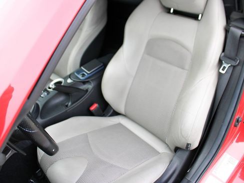 Used 2010 Nissan 370Z Touring w/ Sport Pkg RWD image 16