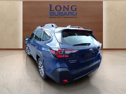 Certified 2025 Subaru Outback image 11