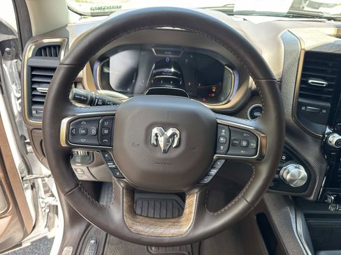Used 2025 RAM 1500 Limited AWD/4WD image 26