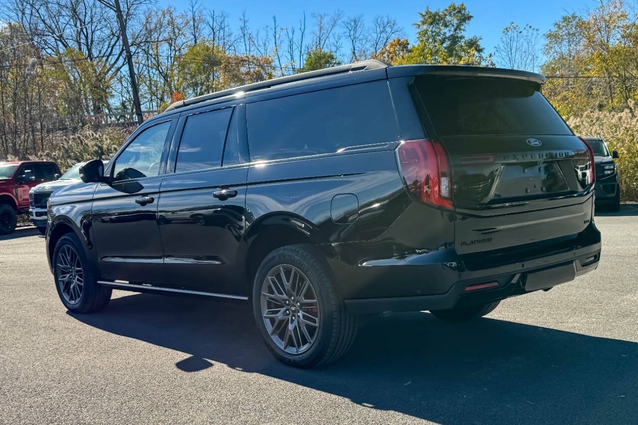 Used 2025 Ford Expedition Max Platinum w/ Stealth Performance Package AWD/4WD image 5