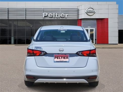 New 2025 Nissan Versa SV w/ Trunk Package image 4