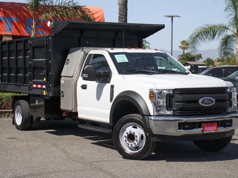 Used 2018 Ford F550 2WD Regular Cab Super Duty image 3