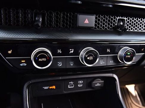 Used 2025 Honda CR-V EX-L image 16