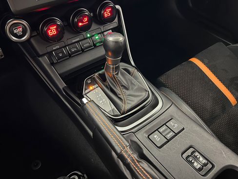 Used 2023 Toyota GR86 10th Anniversary SE image 16