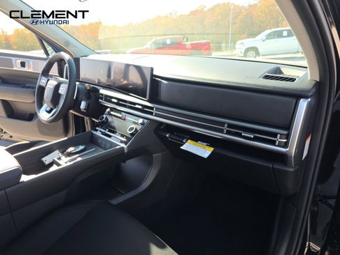 New 2026 Hyundai Santa Fe SE image 31