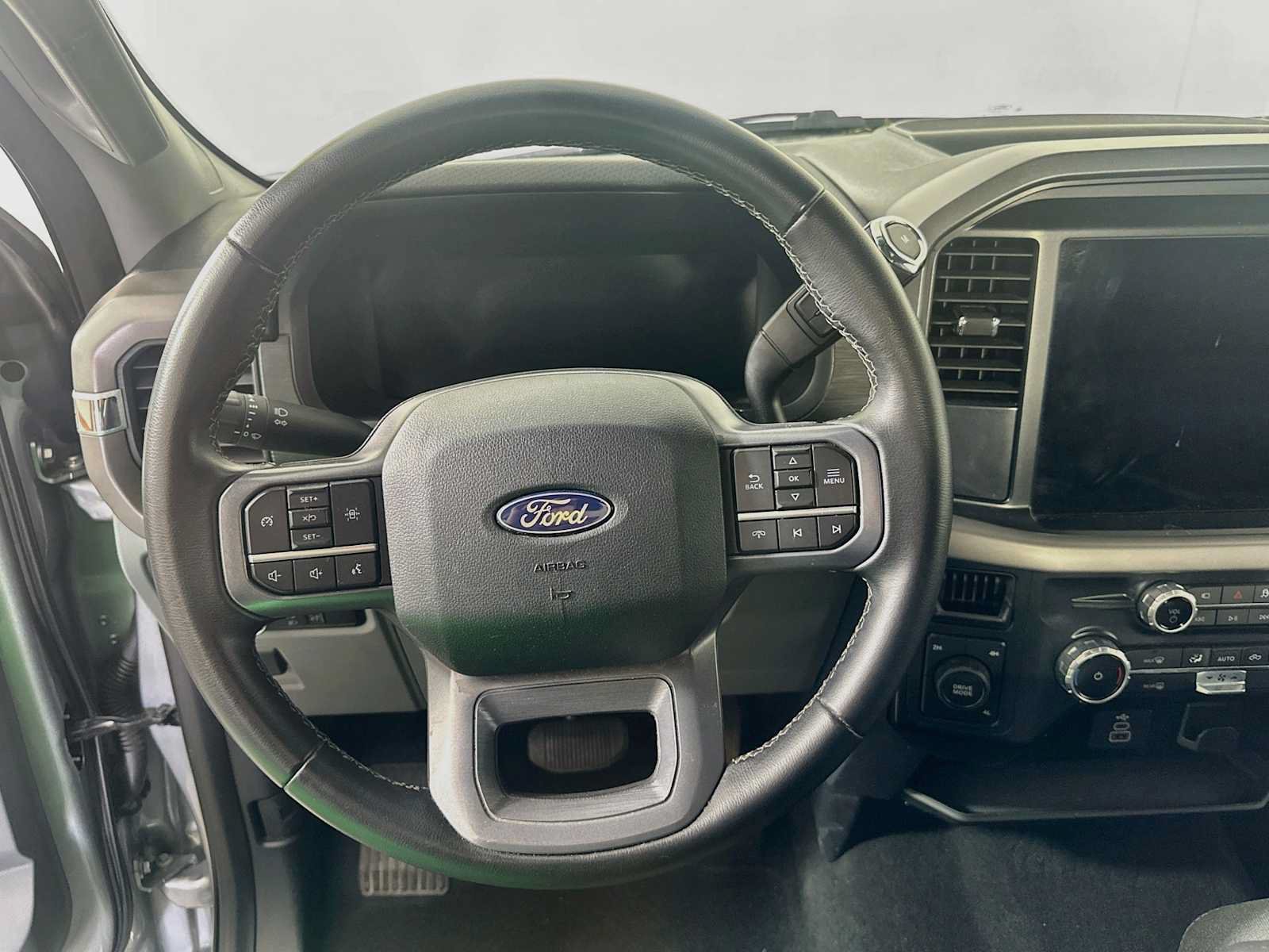 Used 2025 Ford F150 XLT w/ Equipment Group 301A Standard AWD/4WD image 9