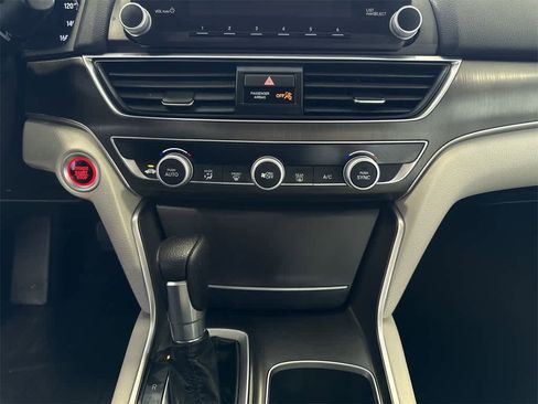Used 2019 Honda Accord LX image 21