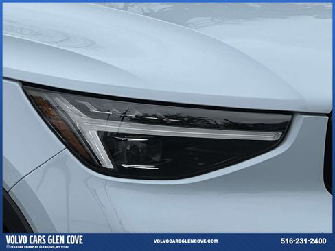Used 2026 Volvo XC40 B5 Plus w/ Protection Package Premier AWD/4WD image 7