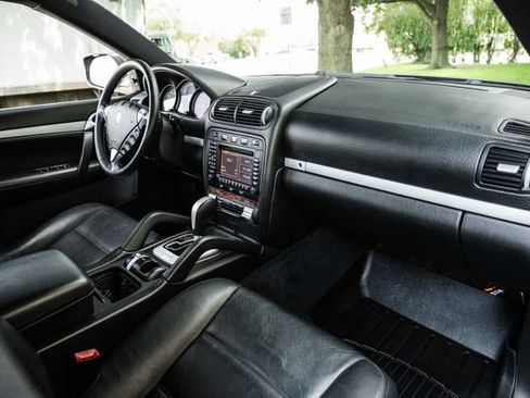 Used 2008 Porsche Cayenne AWD/4WD image 21