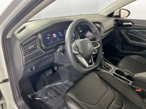 Used 2022 Volkswagen Jetta SEL FWD image 9