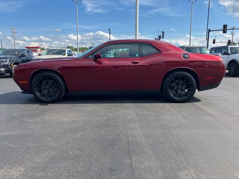Used 2018 Dodge Challenger SXT Plus RWD image 3