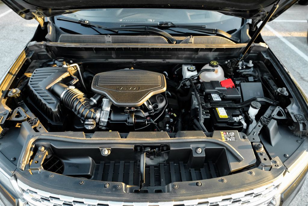 Used 2023 GMC Acadia Denali FWD image 48