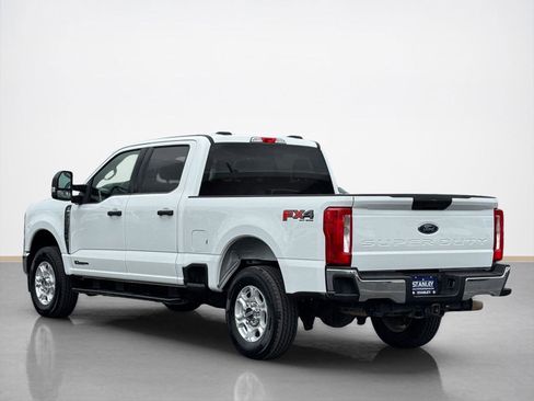 Used 2025 Ford F250 XLT w/ FX4 Off-Road Package AWD/4WD image 5