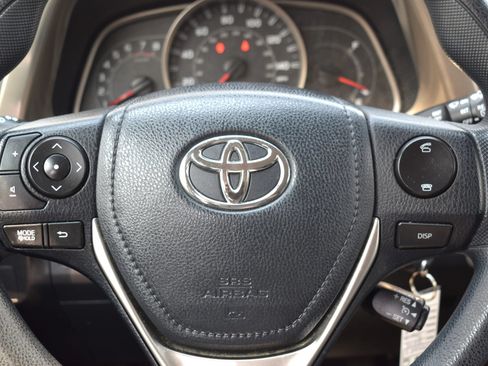 Used 2013 Toyota RAV4 LE w/ Preferred Accessory Pkg AWD/4WD image 19
