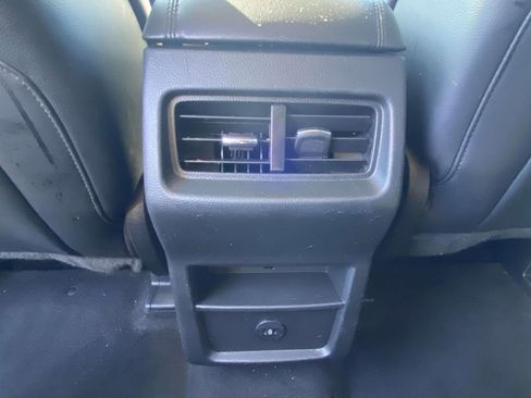 Used 2024 Ford Edge SEL image 11