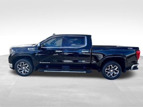 Used 2022 GMC Sierra 1500 SLT w/ SLT Premium Plus Package image 8