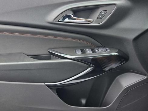 New 2026 Chevrolet Trax RS w/ Sunroof Package FWD image 24