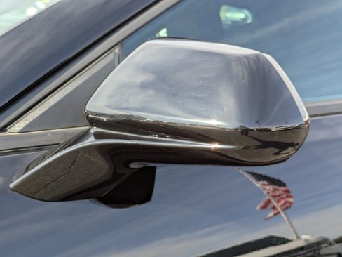 Used 2022 Chevrolet Camaro LT w/ Technology Package image 29