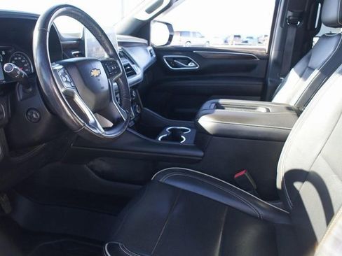 Used 2021 Chevrolet Tahoe Premier w/ Premium Package image 14