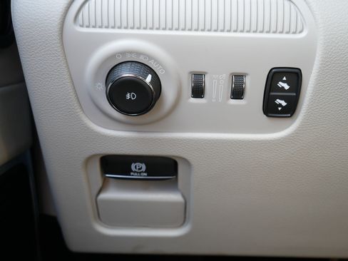 Used 2022 Jeep Wagoneer Series I w/ Convenience Group I AWD/4WD image 26