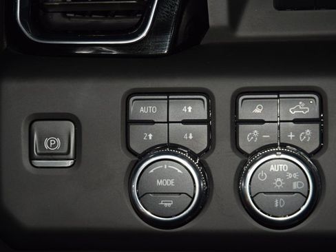 Used 2023 GMC Sierra 1500 Denali Ultimate image 39