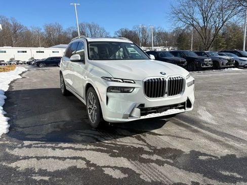 New 2026 BMW X7 xDrive40i w/ Premium Package image 9