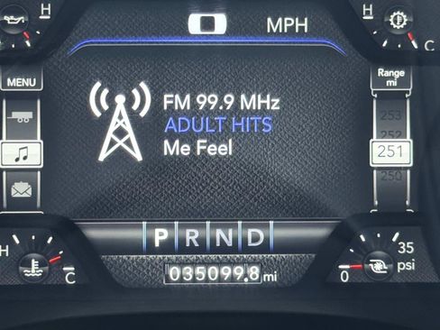 Used 2024 RAM 2500 Laramie w/ Safety Group AWD/4WD image 18