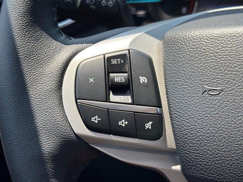 Used 2024 Ford Explorer XLT w/ Equipment Group 202A AWD/4WD image 20