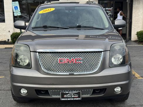 Used 2011 GMC Yukon XL Denali AWD/4WD image 14