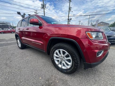 Used 2014 Jeep Grand Cherokee Laredo w/ 18" Wheel & 8.4" Radio Group image 6