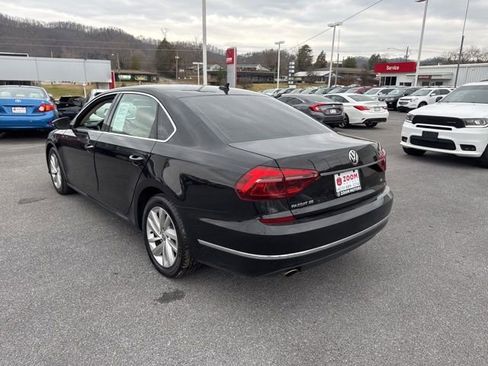 Used 2018 Volkswagen Passat 2.0T SE image 6