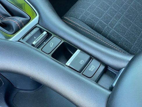 Used 2023 Honda HR-V Sport image 20