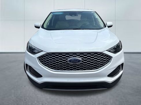 Used 2023 Ford Edge SEL w/ Convenience Package AWD/4WD image 6