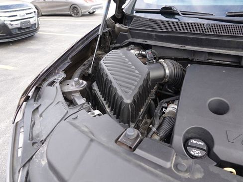 Used 2019 Chevrolet Traverse LT image 45