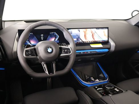 New 2026 BMW X3 xDrive30 w/ Premium Package image 2