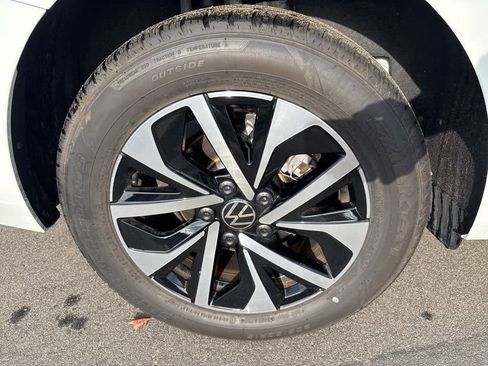 Used 2025 Volkswagen Jetta S image 11