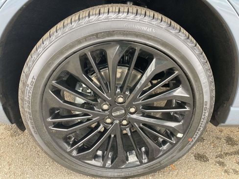 New 2026 Lincoln Corsair Premiere image 14