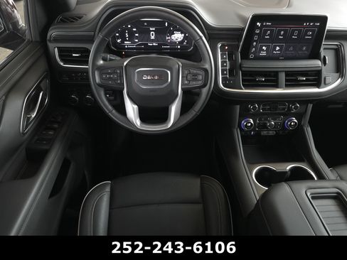 Used 2024 GMC Yukon SLT w/ SLT Luxury Package AWD/4WD image 13